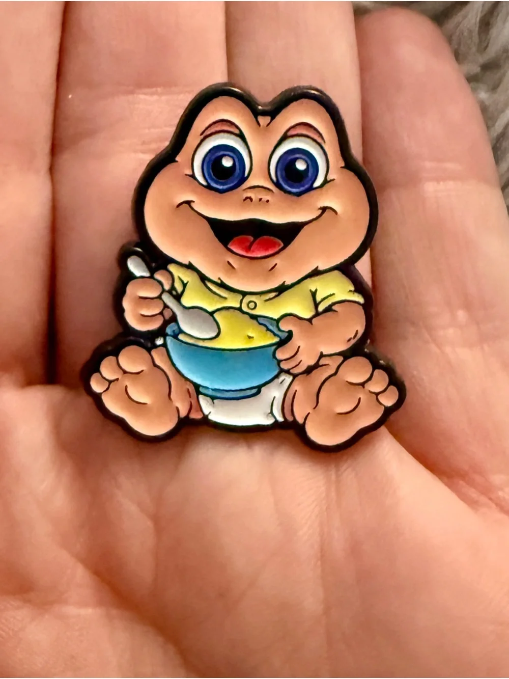New Not The Mama Pin Baby Sinclair W/ Bowl & Spoon 90s TV Show Dinosaurs Humor